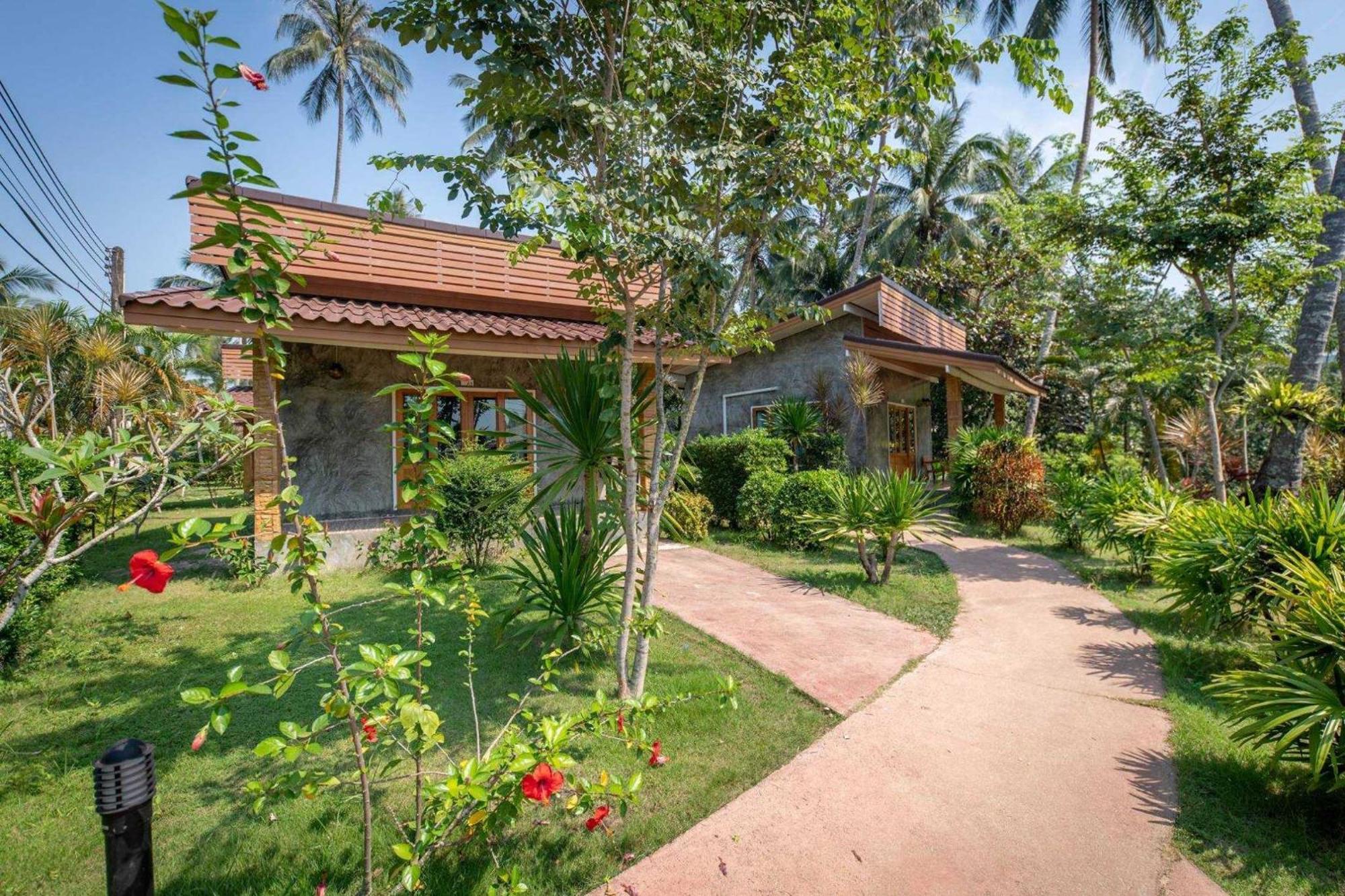 Seafar Resort Ko Kut Extérieur photo